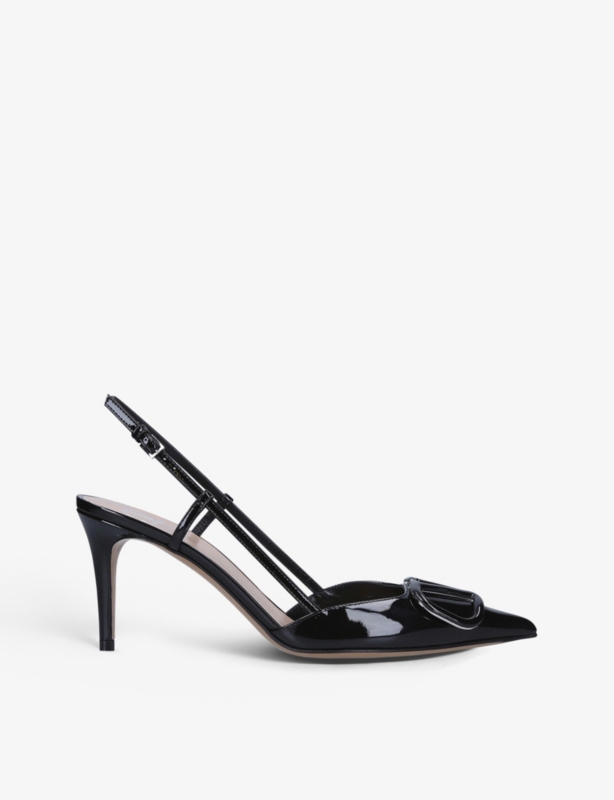 VLogo brand-embossed leather heeled courts