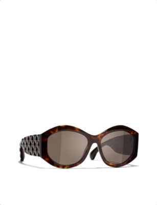 CHANEL: Oval Sunglasses