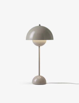 &TRADITION: Flowerpot VP3 lacquered-metal table lamp 50cm