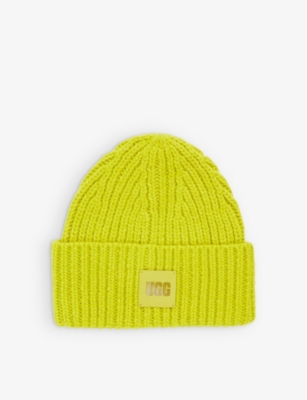 Ugg Logo-patch Knitted Beanie Hat In Relish