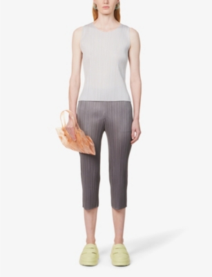 ISSEY MIYAKE WOMENS PLEATS PLEASE ISSEY MIYAKE BASICS SLEEVELESS PLEATS KNITTED TOP 61290724