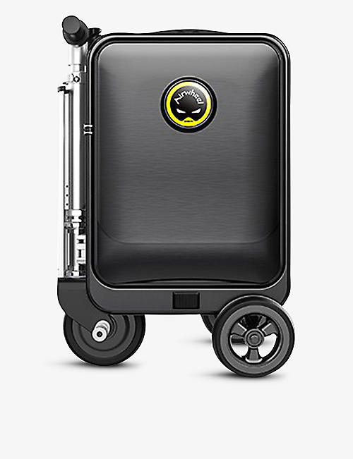 THE TECH BAR: Airwheels SE3S holdall smart suitcase