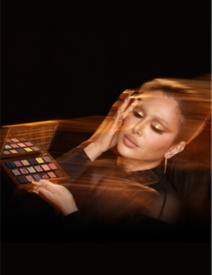 Huda Beauty Empowered Eyeshadow Palette In Empowered