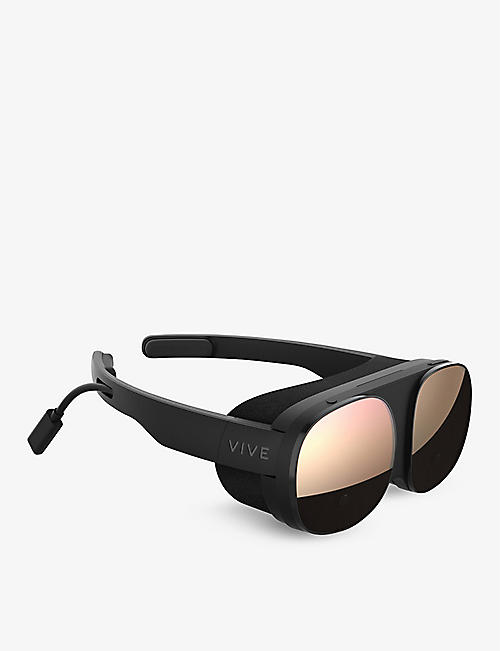 SMARTECH: VIVE Flow VR glasses