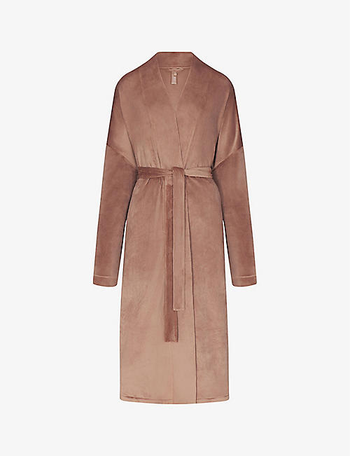 SKIMS: Belted relaxed-fit stretch-velour robe