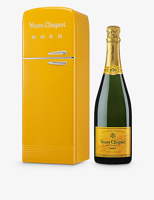 VEUVE CLICQUOT：Veuve Clicquot x Smeg Clicquot Fridge 干型香槟 750 毫升
