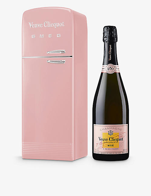 VEUVE CLICQUOT：Veuve Clicquot x Smeg Clicquot Fridge 玫瑰香槟 750 毫升