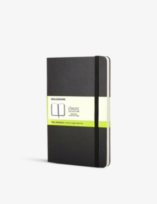 MOLESKINE: Classic hard-cover plain notebook 14.4cm x 9.4cm