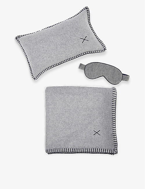 BEGG X CO: Contrast-stitch cashmere three-piece set