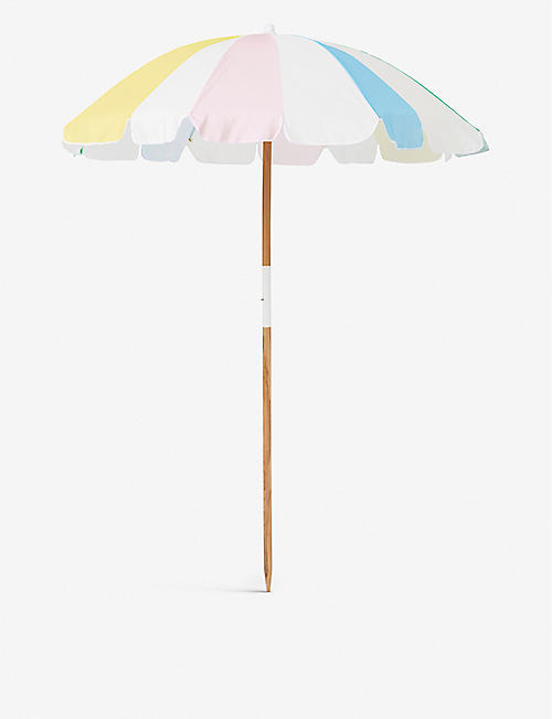 SUNNYLIFE: Utopia rainbow-print woven beach umbrella 204cm