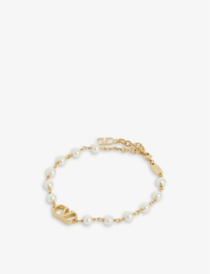 VALENTINO GARAVANI VALENTINO GARAVANI WOMEN'S ORO 18/CREAM VLOGO FAUX-PEARL AND BRASS BRACELET,63624343