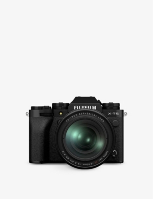 FUJIFILM: X-T5 Camera + XF16-80mm kit