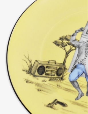 WEDGWOOD: Sheila Bridges Harlem Toile de Jouy Dancing bone china accent plate 20cm