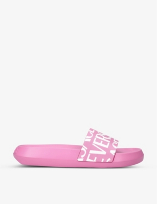 VERSACE VERSACE WOMEN'S PINK LOGO-PRINT RUBBER SLIDERS,63938600