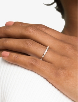 VRAI: Infinity 14ct yellow-gold and 0.78ct baguette-cut lab-grown diamond ring
