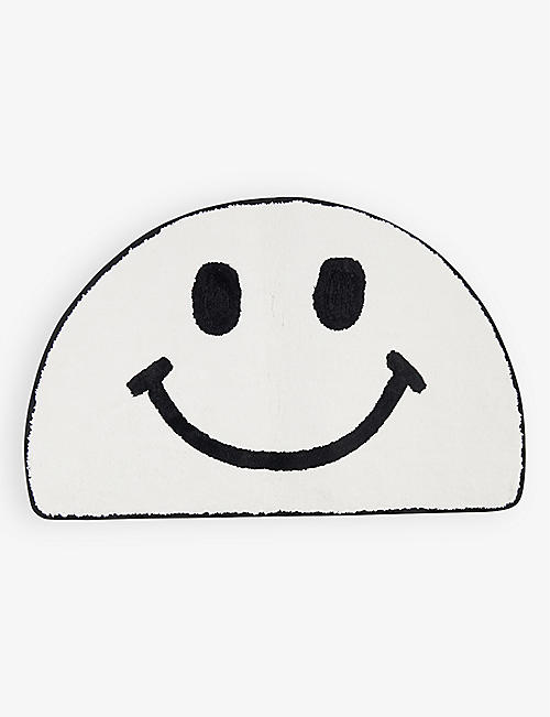 WAVEY CASA：Happy Face 人造毛皮地毯 52 厘米 x 80 厘米