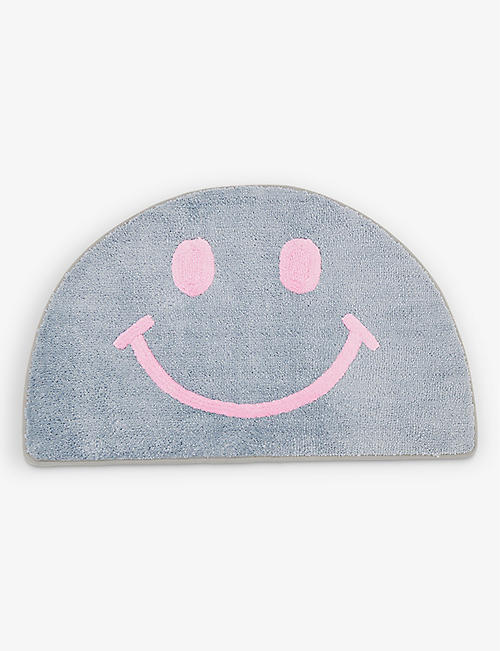 WAVEY CASA：Happy Face 人造毛皮地毯 52 厘米 x 80 厘米