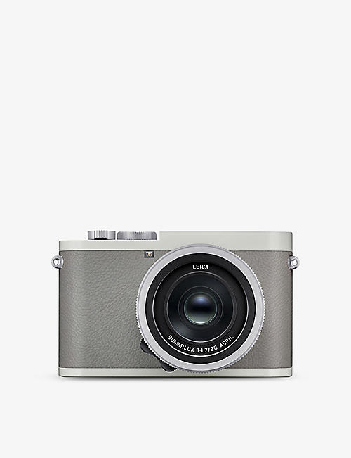 LEICA: Q2 Ghost x Hodinkee compact camera