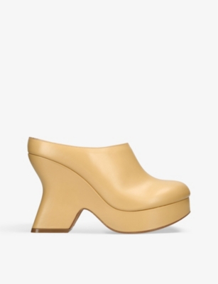Loewe Terra 110 Curved-heel Leather Heeled Mules In Beige