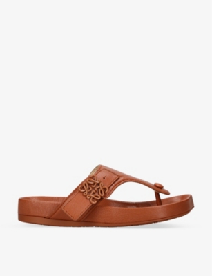 Loewe Leather Medallion Comfort Thong Sandals In Tan