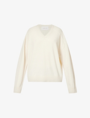 Armarium V-neck Knitted Jumper In Off-white