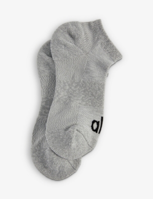 Alo Yoga Everyday Low Cut Socks In Athltc Hther Grey/black