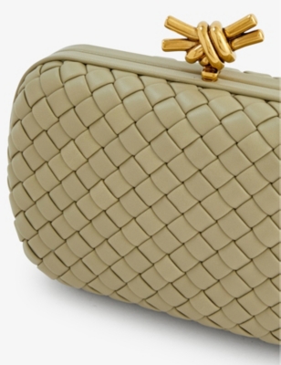 Bottega Veneta Knot Leather Clutch In Travertine