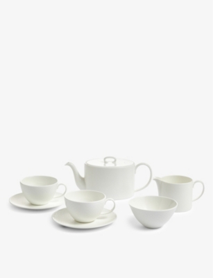WEDGWOOD: Gio textured bone china 7-piece tea set