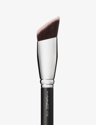 Mac 171s Wedge Smooth-edge Face Brush