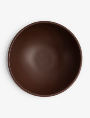Shop Raawii Strøm Large Earthenware Bowl 22cm In Chocolate
