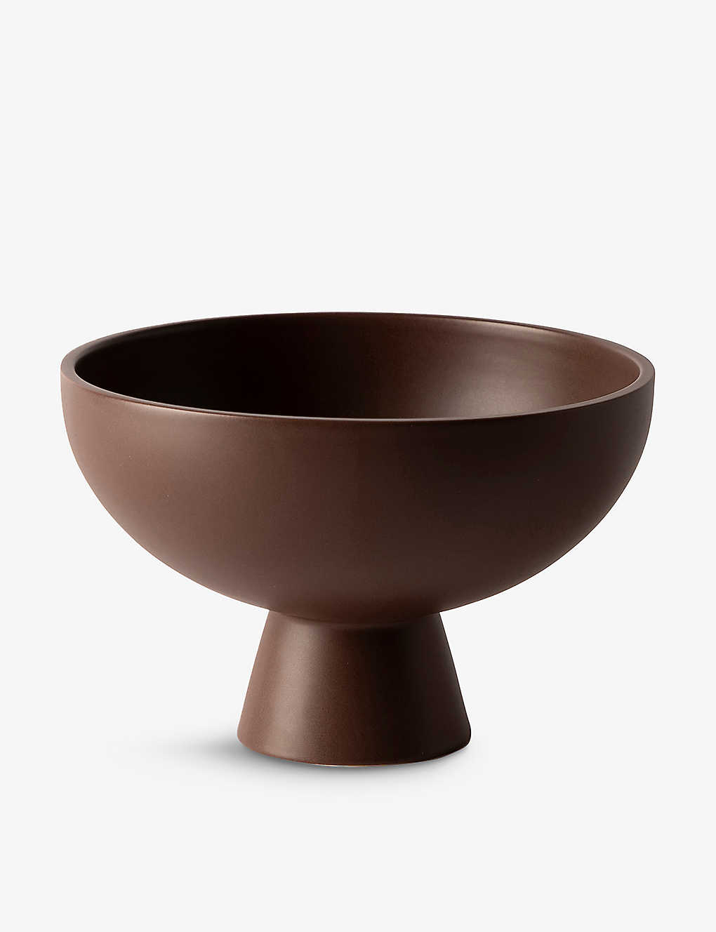 Raawii Strøm Large Earthenware Bowl 22cm In Chocolate