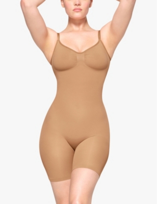 SKIMS: Sculpt ruched stretch-woven body