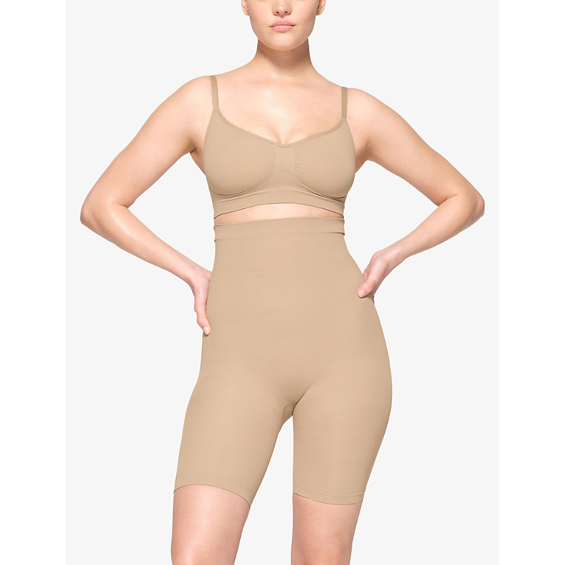 Shop Skims Women's Clay Sculpt Fitted Stretch-woven Shorts In Nude (lingerie)