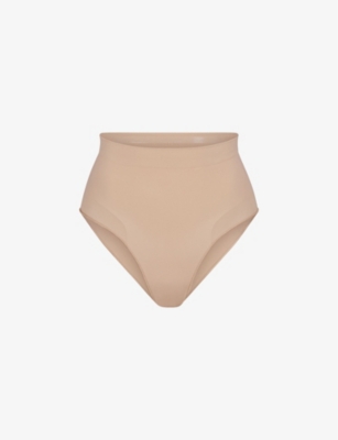 Skims Seamless Sculpt Mid-waist Briefs In Nude (lingerie)
