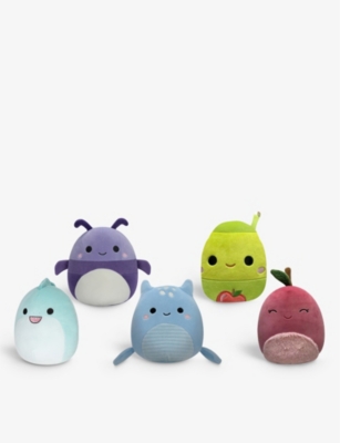SQUISHMALLOWS: Character soft toy assortment 20cm