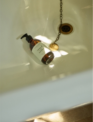 PLUM AND ASHBY: Seaweed & Samphire hand and body wash 300ml