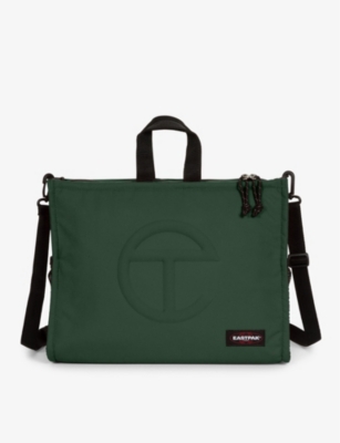 fout naaimachine Onnauwkeurig EASTPAK X TELFAR - Eastpak x Telfar medium shopper woven shoulder bag |  Selfridges.com