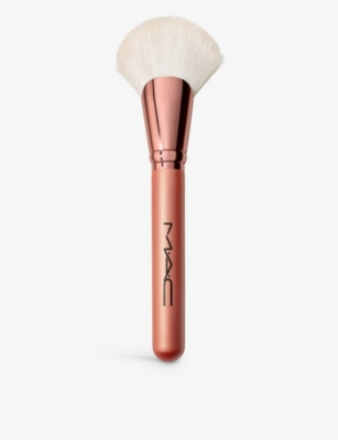 Mac 143s Bronzer Fan Face Brush