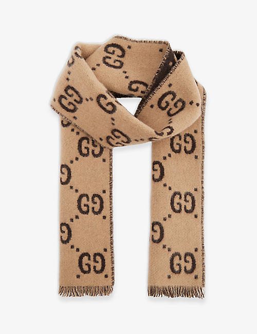 GUCCI: Freeda brand-monogram frayed-trim wool knitted scarf