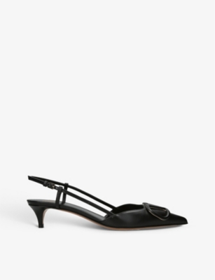 VALENTINO GARAVANI: VLOGO 40 pointed-toe leather slingback courts