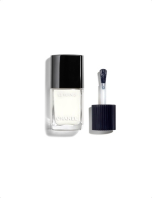 chanel ballerina nail polish