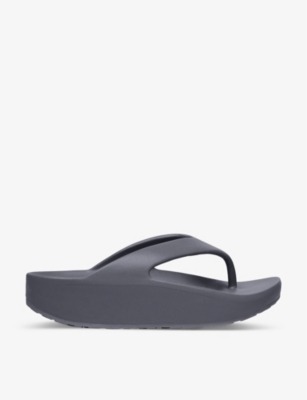 Skims Womens Gunmetal Logo-embellished Moulded Flip Flops