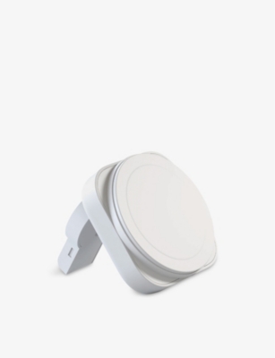 THE TECH BAR: Zens magsafe and watch travel charger
