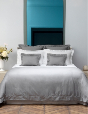 Yves Delorme Platine Triomphe Double Organic-cotton Fitted Sheet 135cm X 190cm In Platine