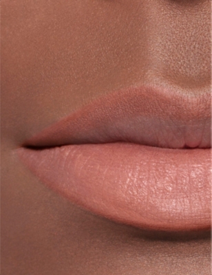 CHANEL: <strong>LE CRAYON LÈVRES</strong> Longwear Lip Pencil 1.2g