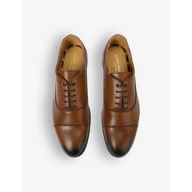 Shop Kurt Geiger Hunter Oxford Lace-up Leather Shoes In Tan