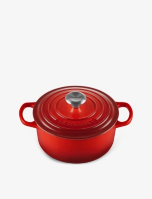 Le Creuset Cerise Signature Round Cast-iron Casserole Dish