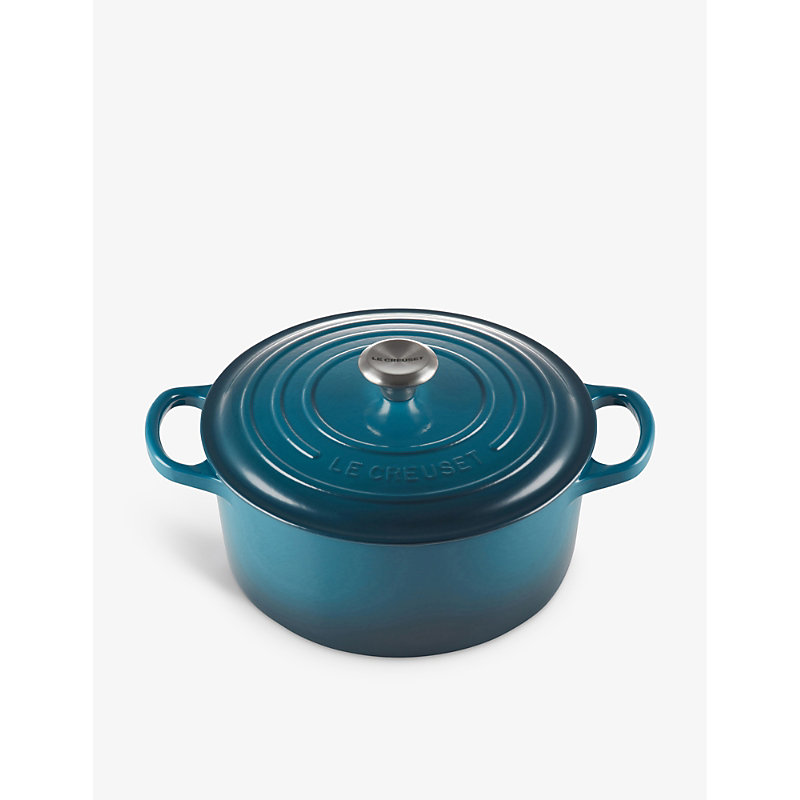 Le Creuset Signature Round Cast-iron Casserole Dish In Blue