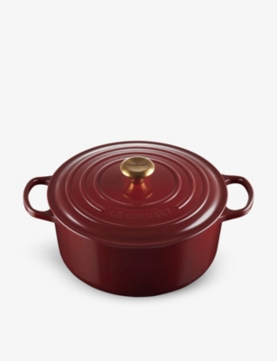 Le Creuset Garnet Signature Round Cast-iron Casserole Dish 28cm In Rhone