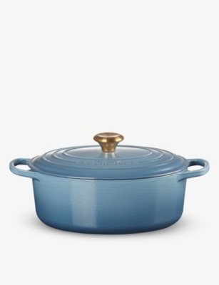 Le Creuset Chambray Signature Oval Cast-iron Casserole Dish In Chambray